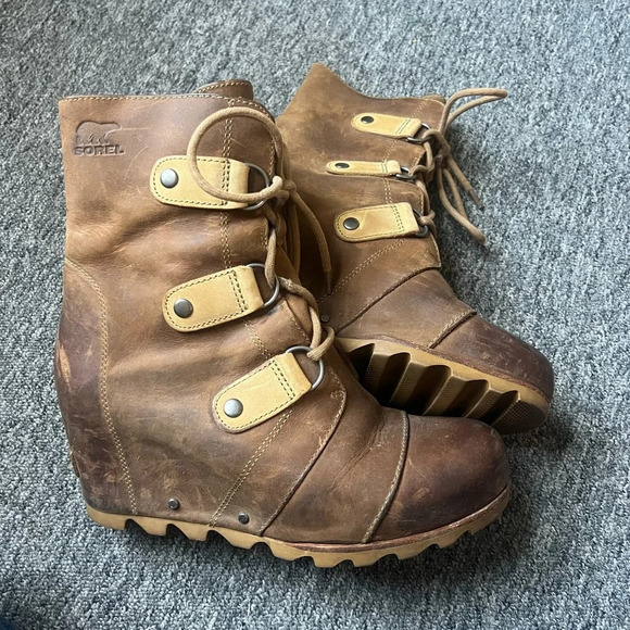 SOREL Joan Of Arctic Mid Lexie Wedge Leather Ankle Boots, size 9 - Picture 5 of 7